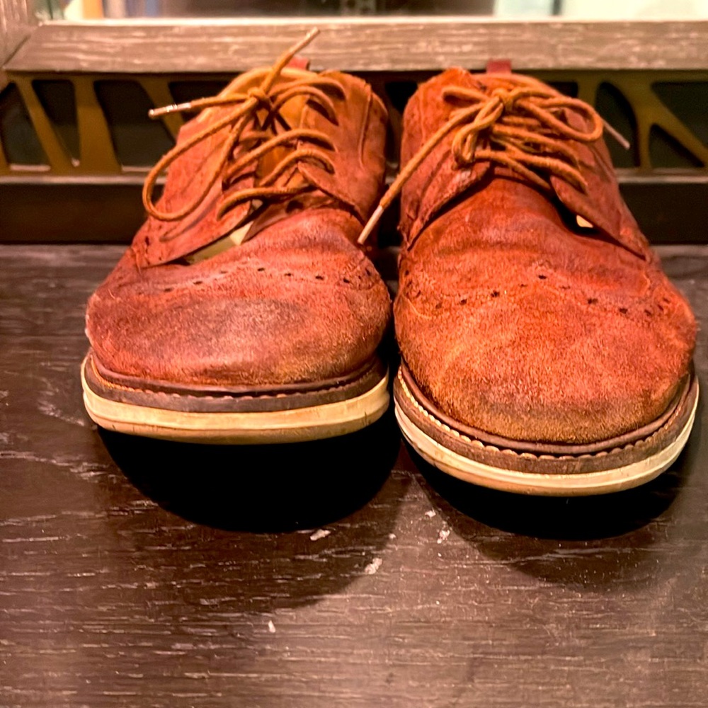 Good leather shoes and repositioning
